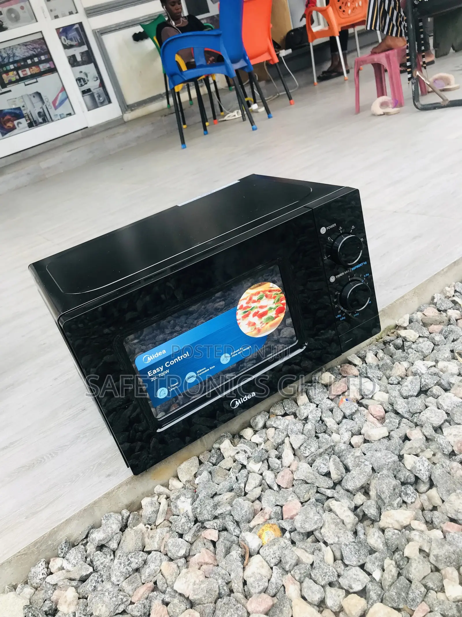 Grab Grill Midea 20L Countertop MM720CFB