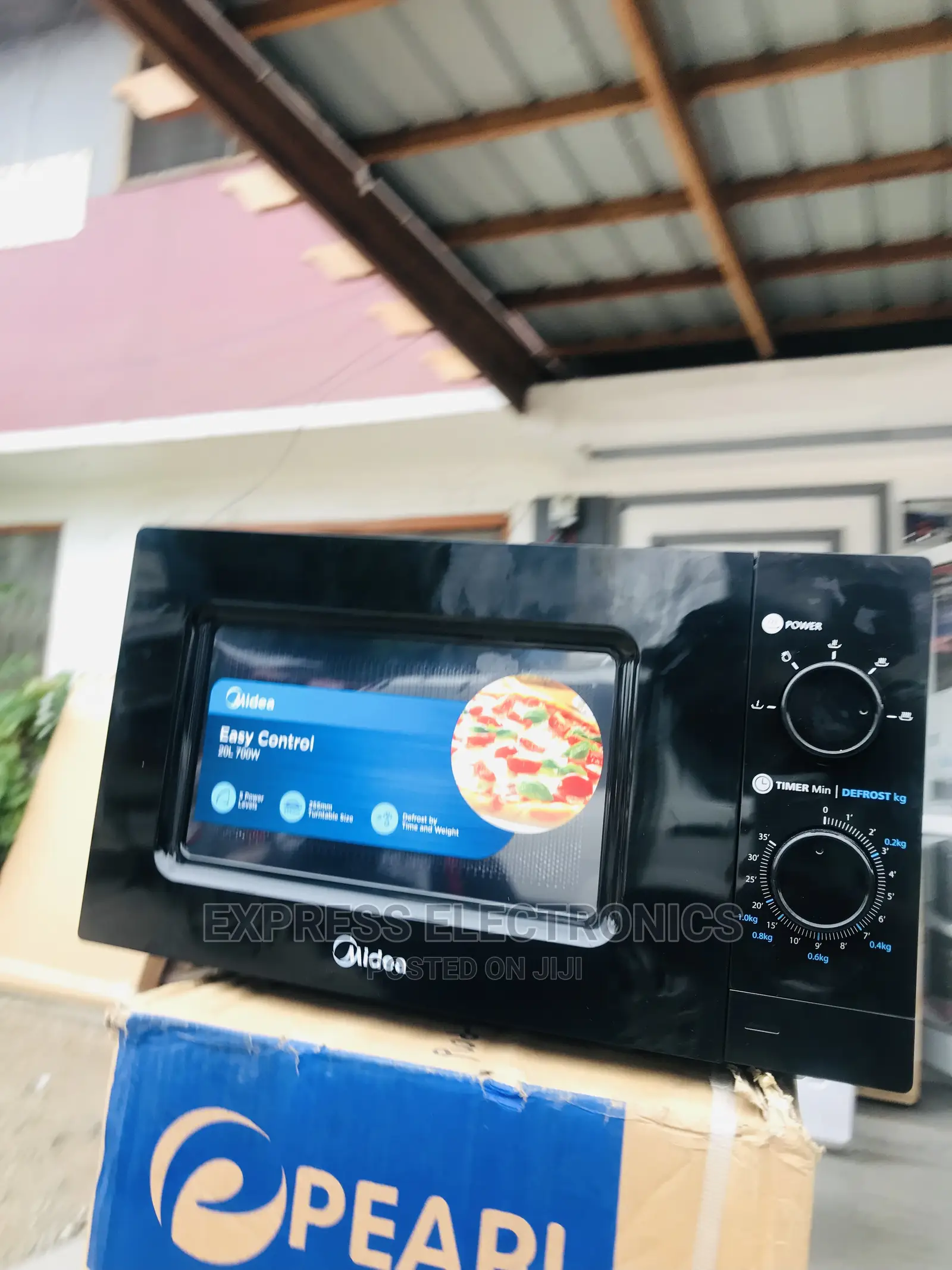 Midea Microwave MM720CFB