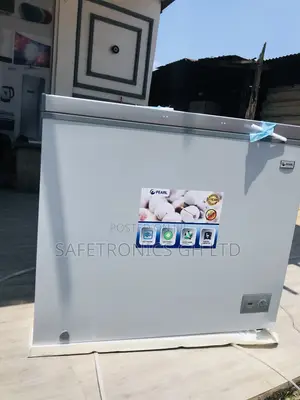 Grab Pearl One Door Chestfreezer PCF-290 251 Liters