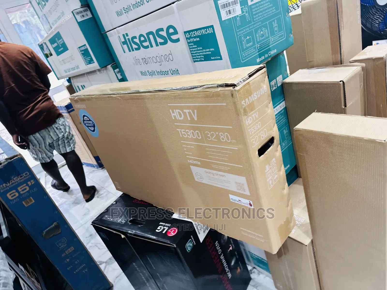 Enjoy With Bluetooth Samsung FHD Smart 32”Tu53000