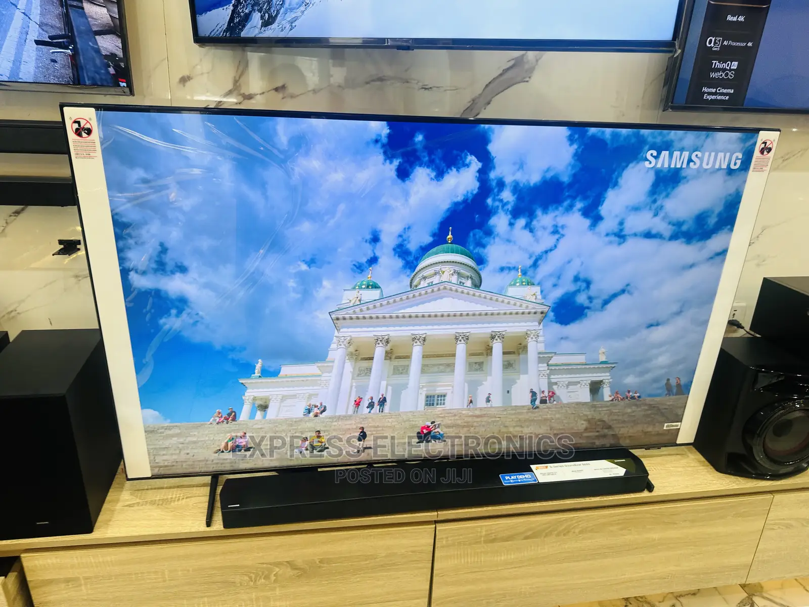 85au7172 UHD Smart Glossy Sleek Authentic Samsung Tv 