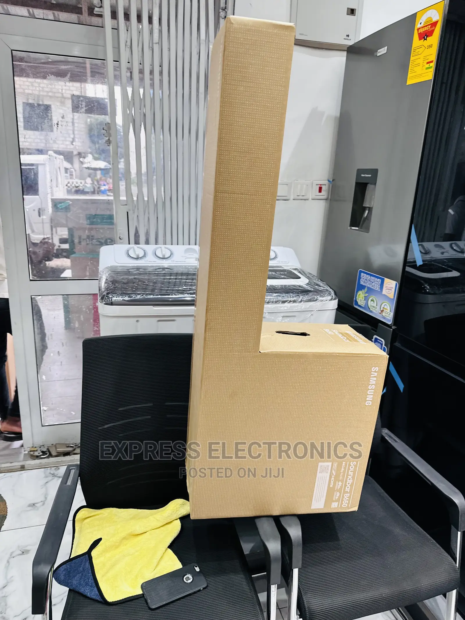 B650 430W Soundbar With Woofer Enjoy With Bluetooth