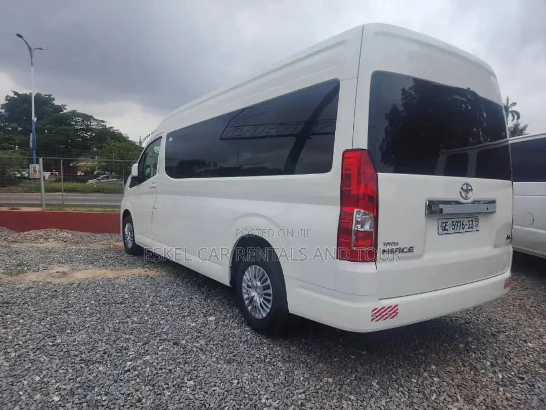 Toyota Hiace Bus 13 Seater for Rental Comes With Driver