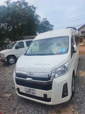 Toyota Hiace Bus 13 Seater for Rental Comes With Driver