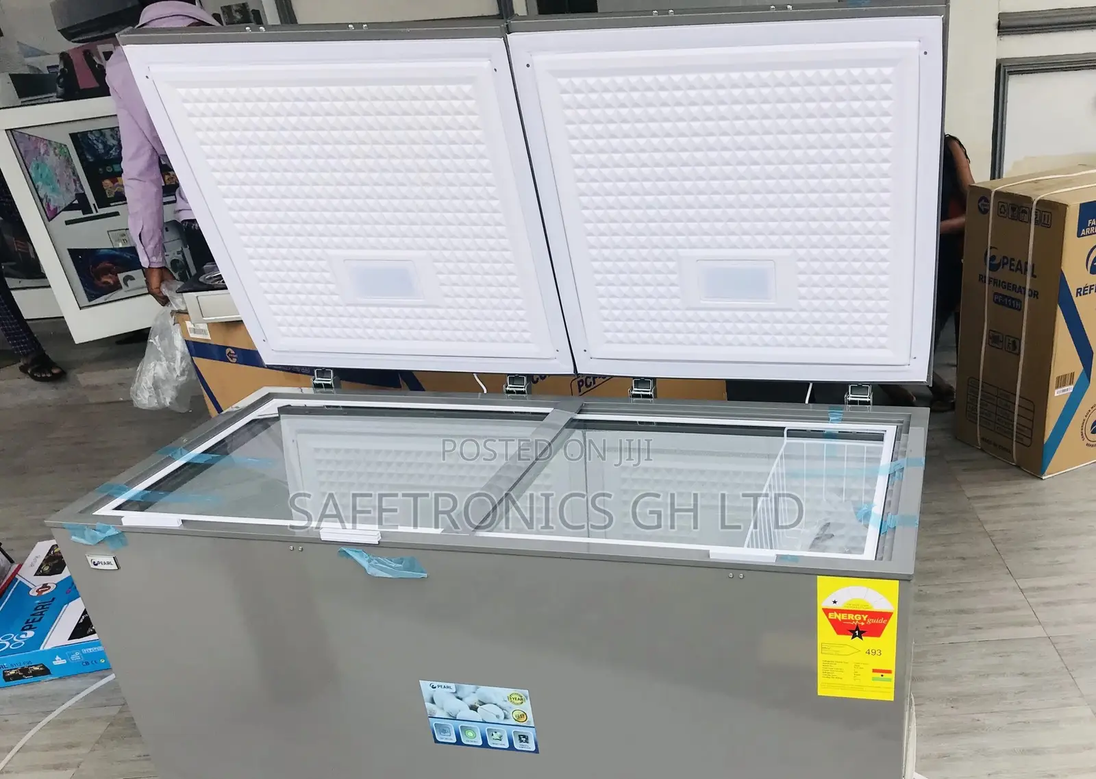 Doubledoor Efficiency Pearl 400 Liter Chestfreezer PCF-550