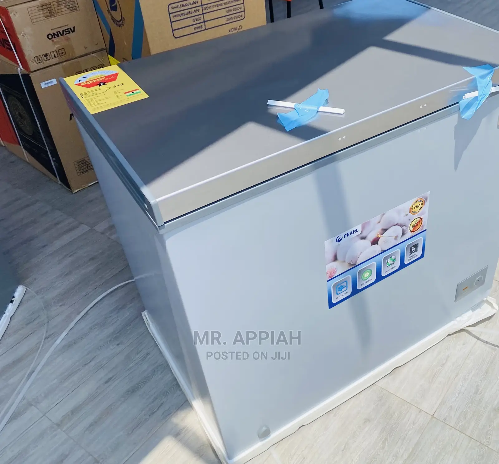 Effective and Reliable PCF-290 Pearl Chest Freezer.