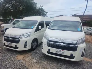 Car For Rent Hiace 13 Seater Bus For Rent