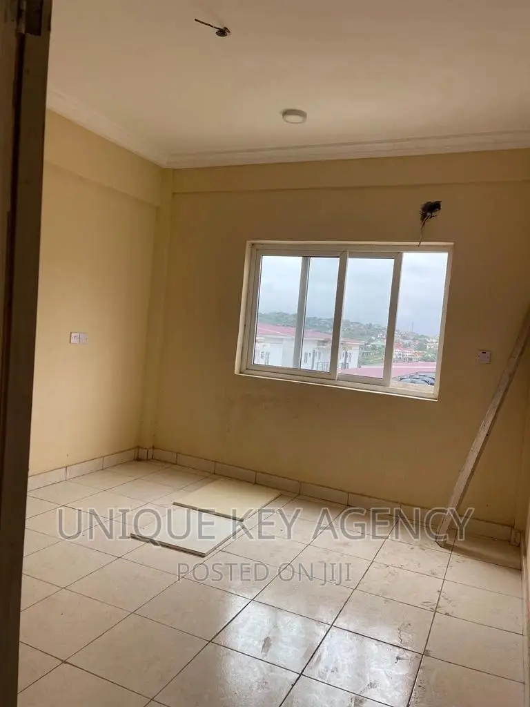 2bdrm Apartment in Unique Agency, Kwabenya for rent
