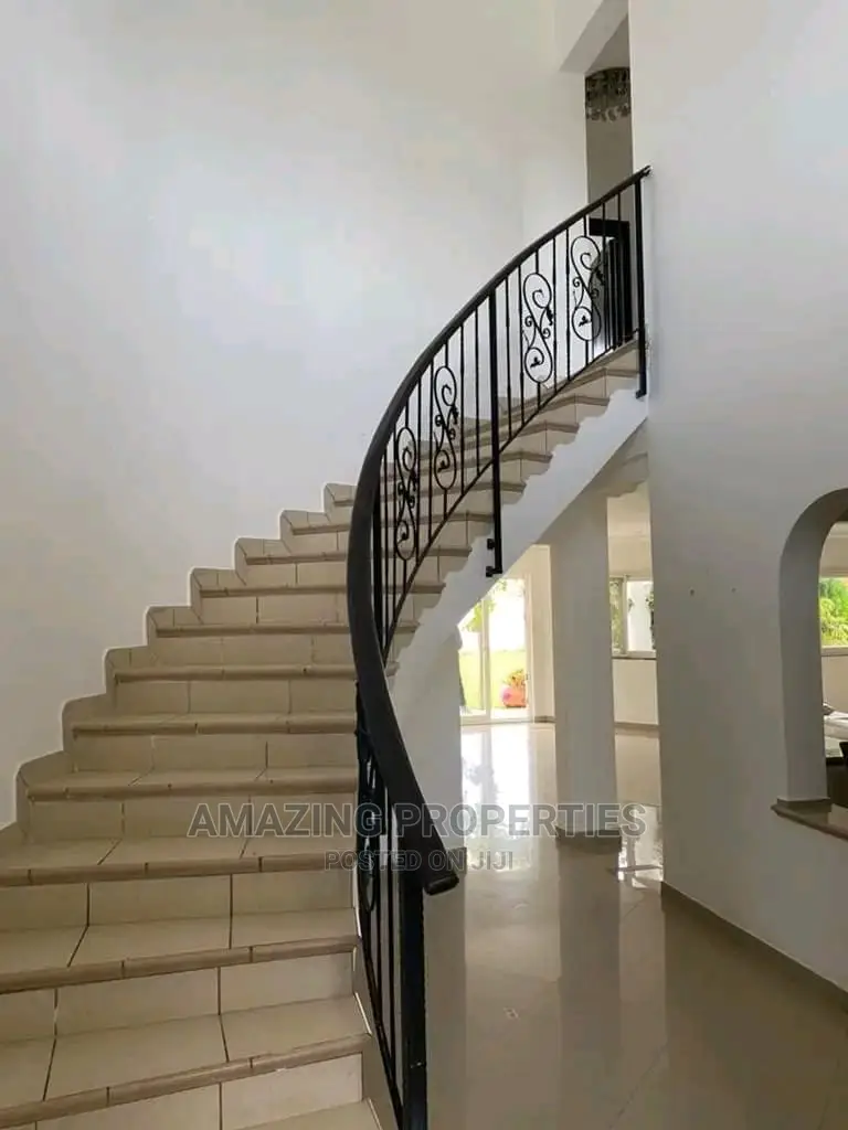 5bdrm House in Adjiriganor for rent