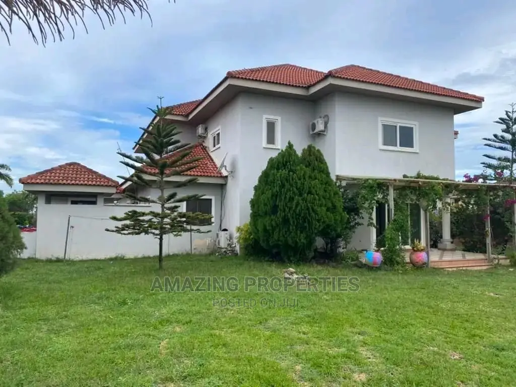 5bdrm House in Adjiriganor for rent