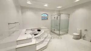 5bdrm House in East Legon for rent