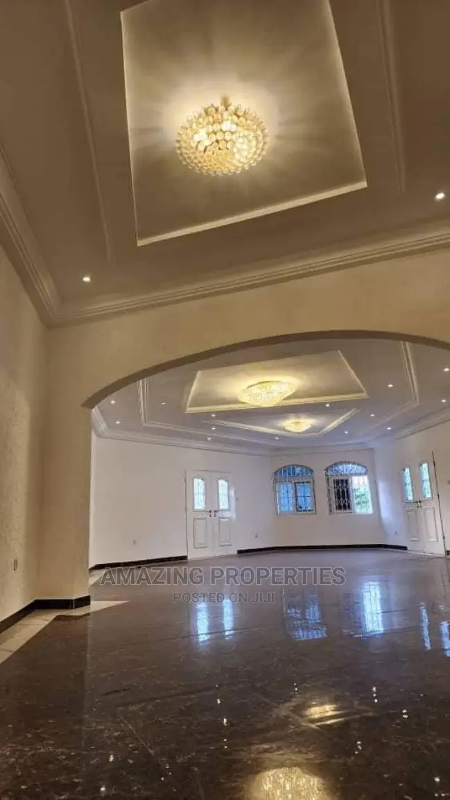 5bdrm House in East Legon for rent