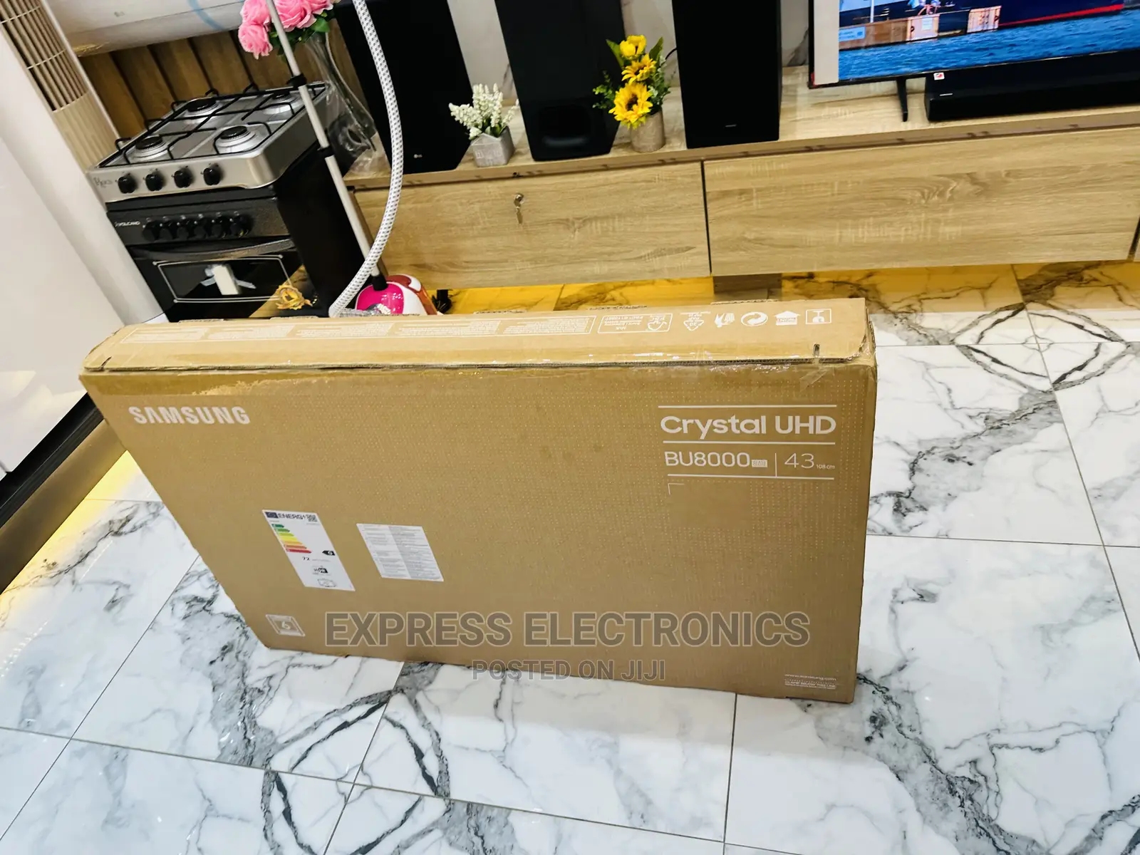 Awesome  New Samsung UHD Smart 43”Bu8072