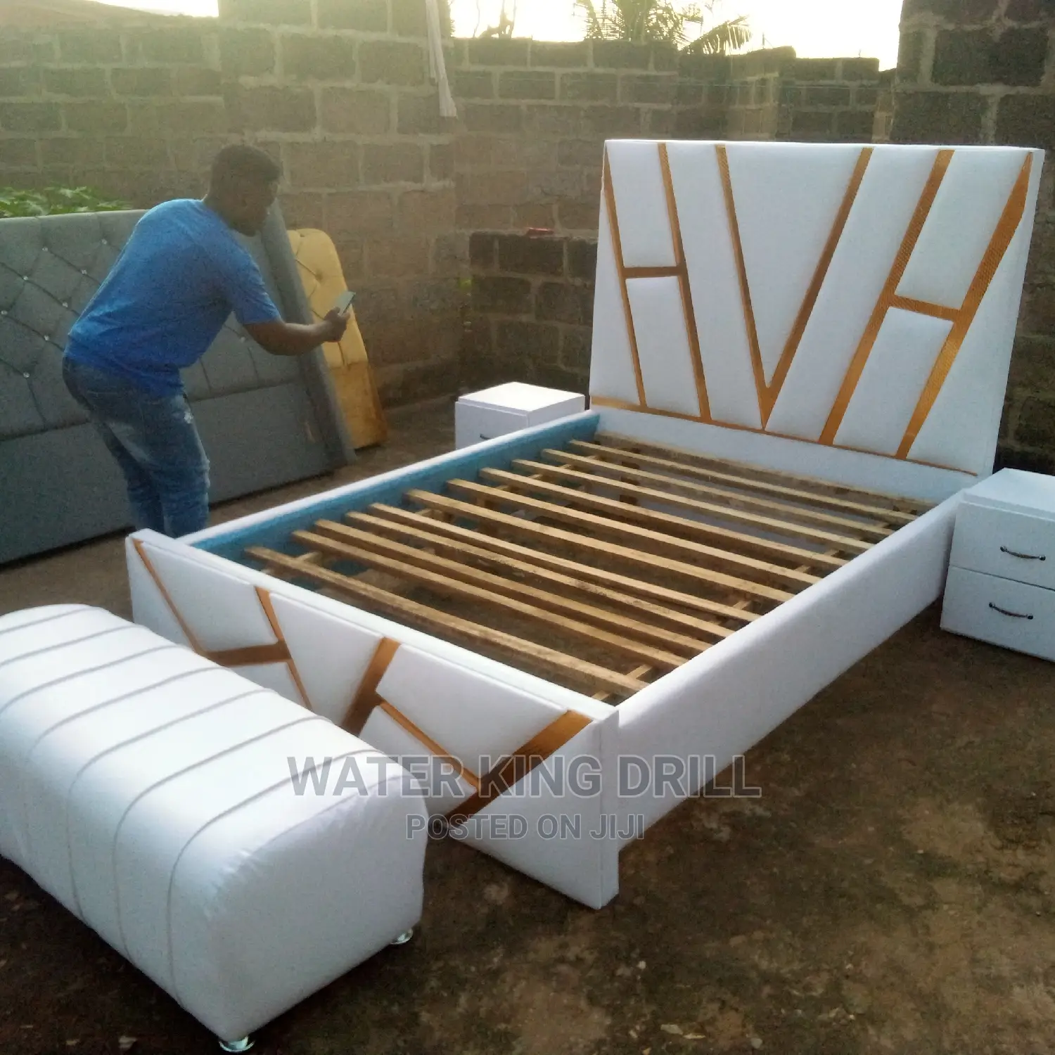 Double Bed Frames With Side Drawers And Ottoman