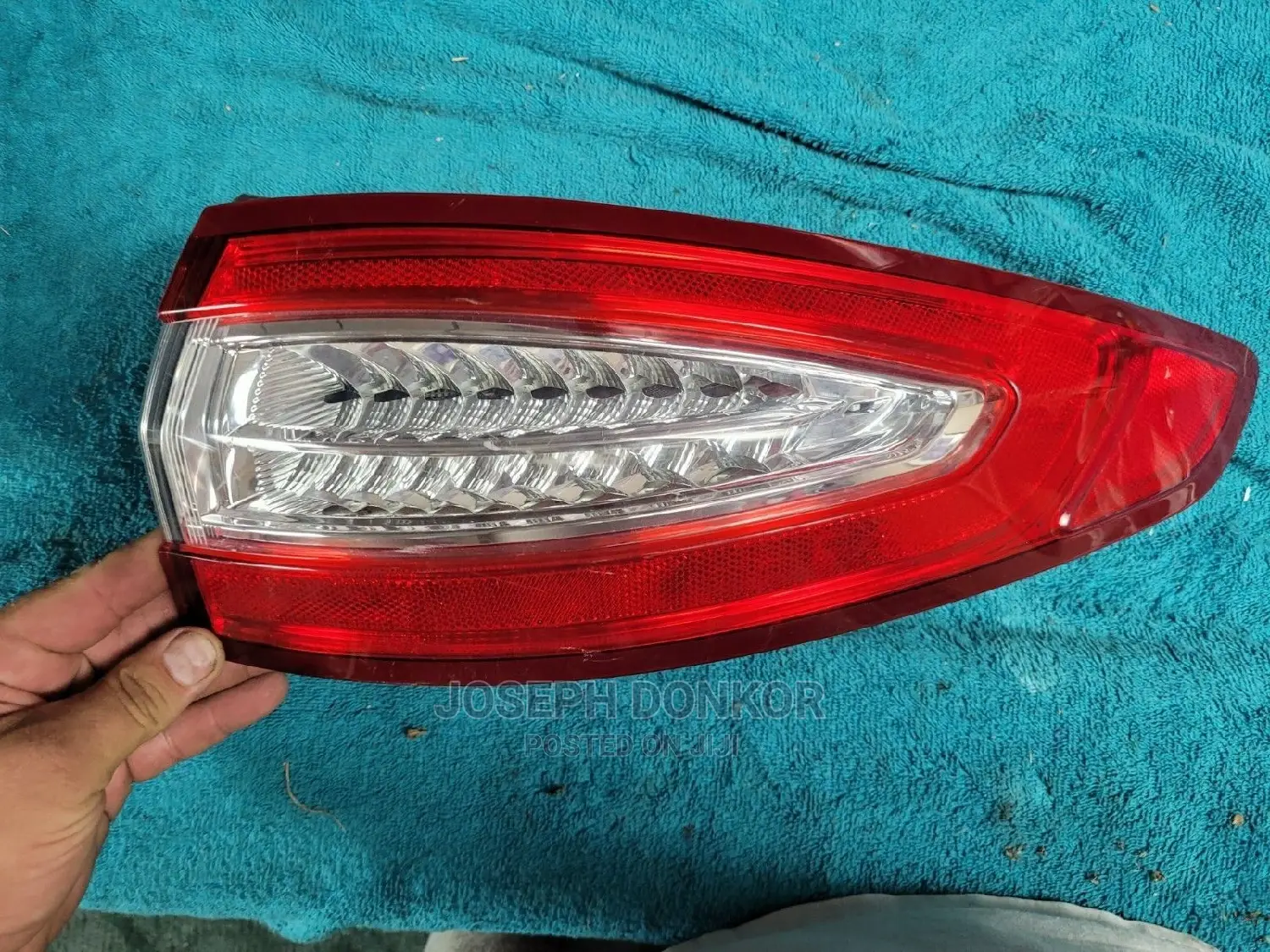 Ford Fusion 2013,2014,2015,2016 Taillight