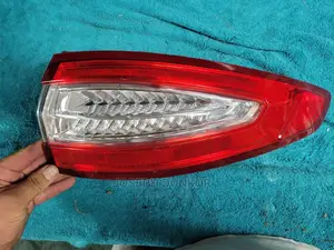 Ford Fusion 2013,2014,2015,2016 Taillight
