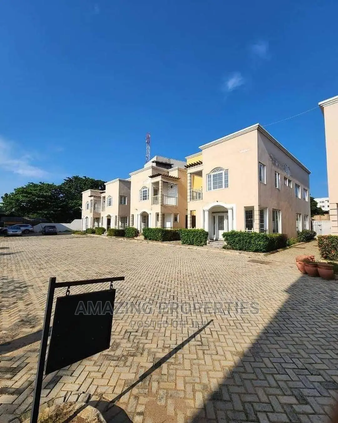 4bdrm Townhouse/Terrace in (9) Units Of, East Legon for sale