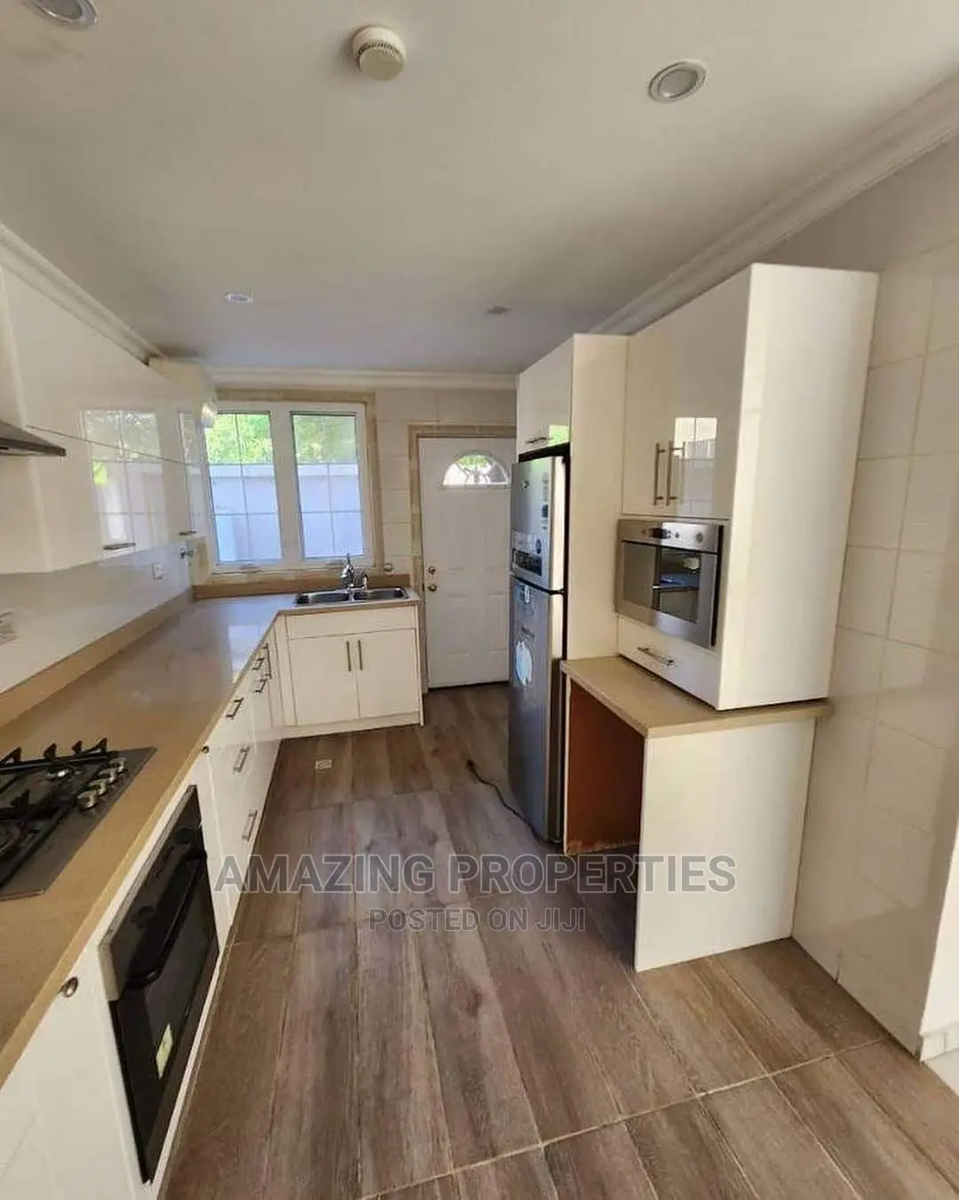 4bdrm Townhouse/Terrace in (9) Units Of, East Legon for sale