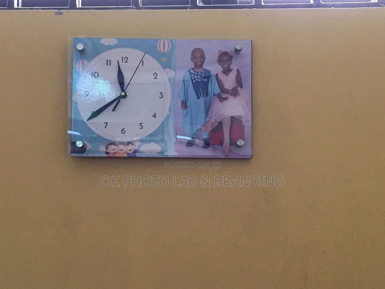 Beautiful Customized Table | Wall Clock
