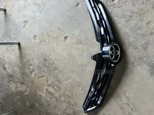 Toyota Corolla 2014 - 2016 Top Grille