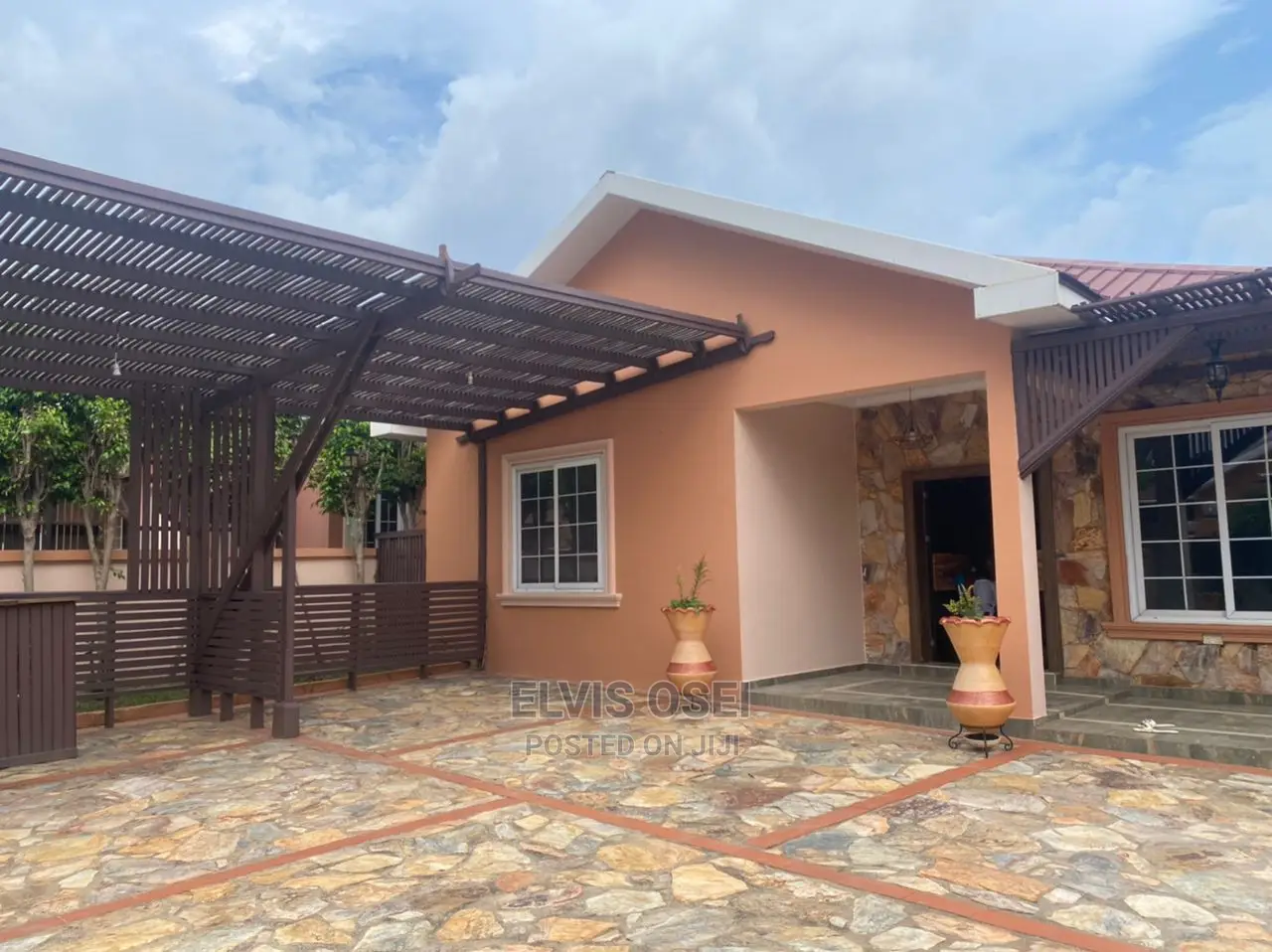 3bdrm House in Golf Hills, Achimota for rent
