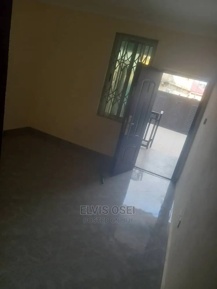 1bdrm Apartment in Oduman Hospital, Ablekuma for rent