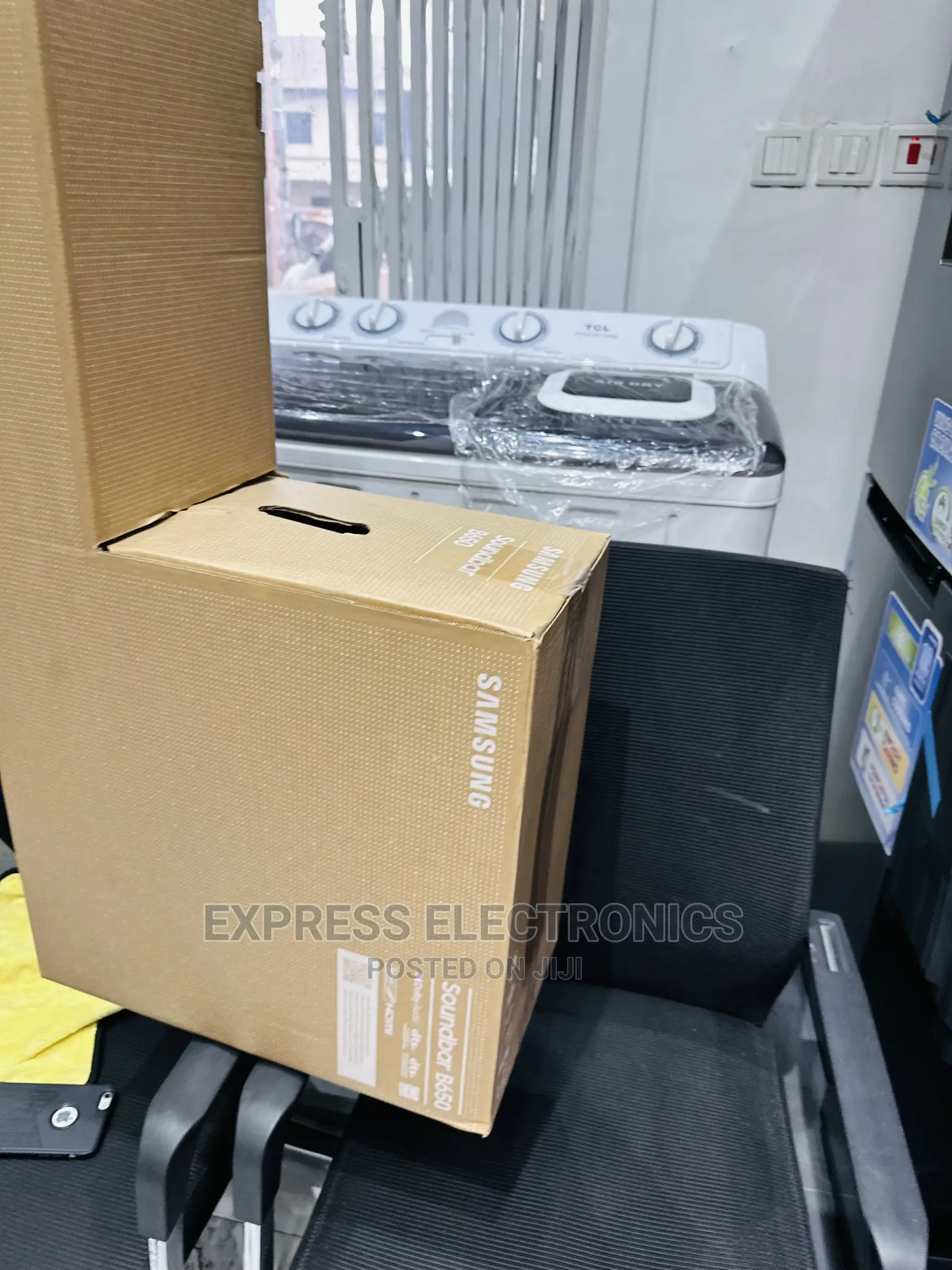 B650 Connect and Enjoy  With Bluetooth Samsung Soundbar