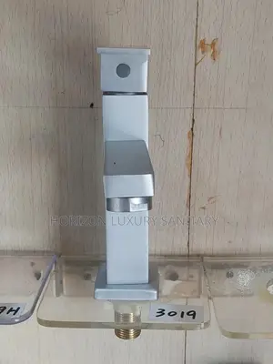 Modern Washbasin Single Handle Basin Tap