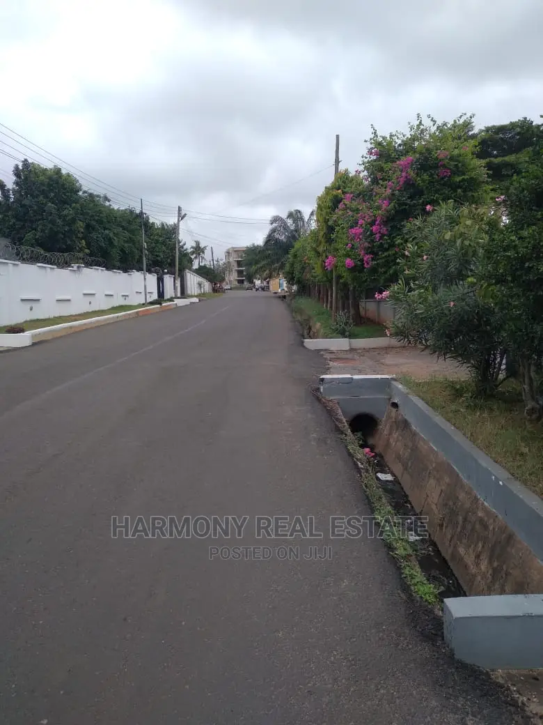 4bdrm House in Abelemkpe for rent