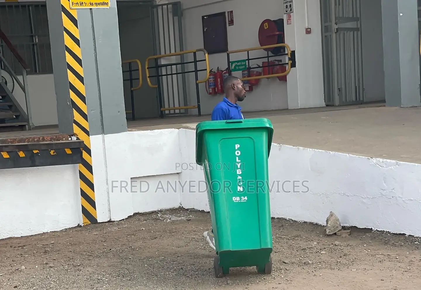 Warehouse Compound Cleaning