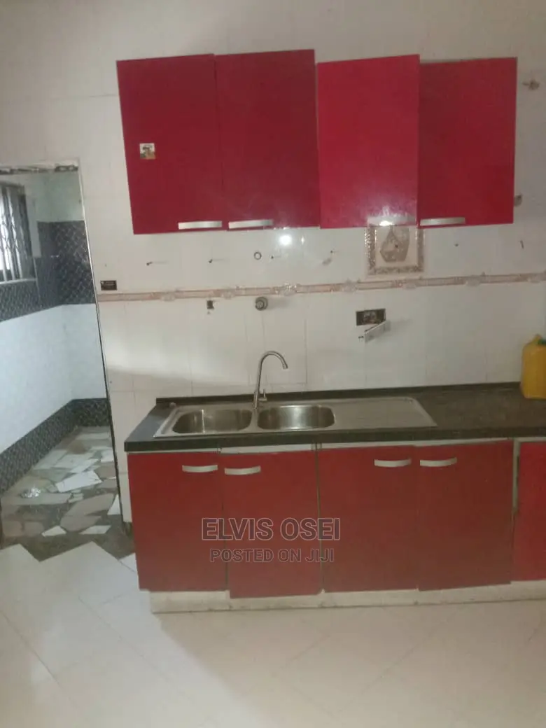 4bdrm House in 21, Kasoa for sale
