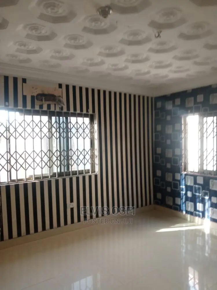 4bdrm House in 21, Kasoa for sale