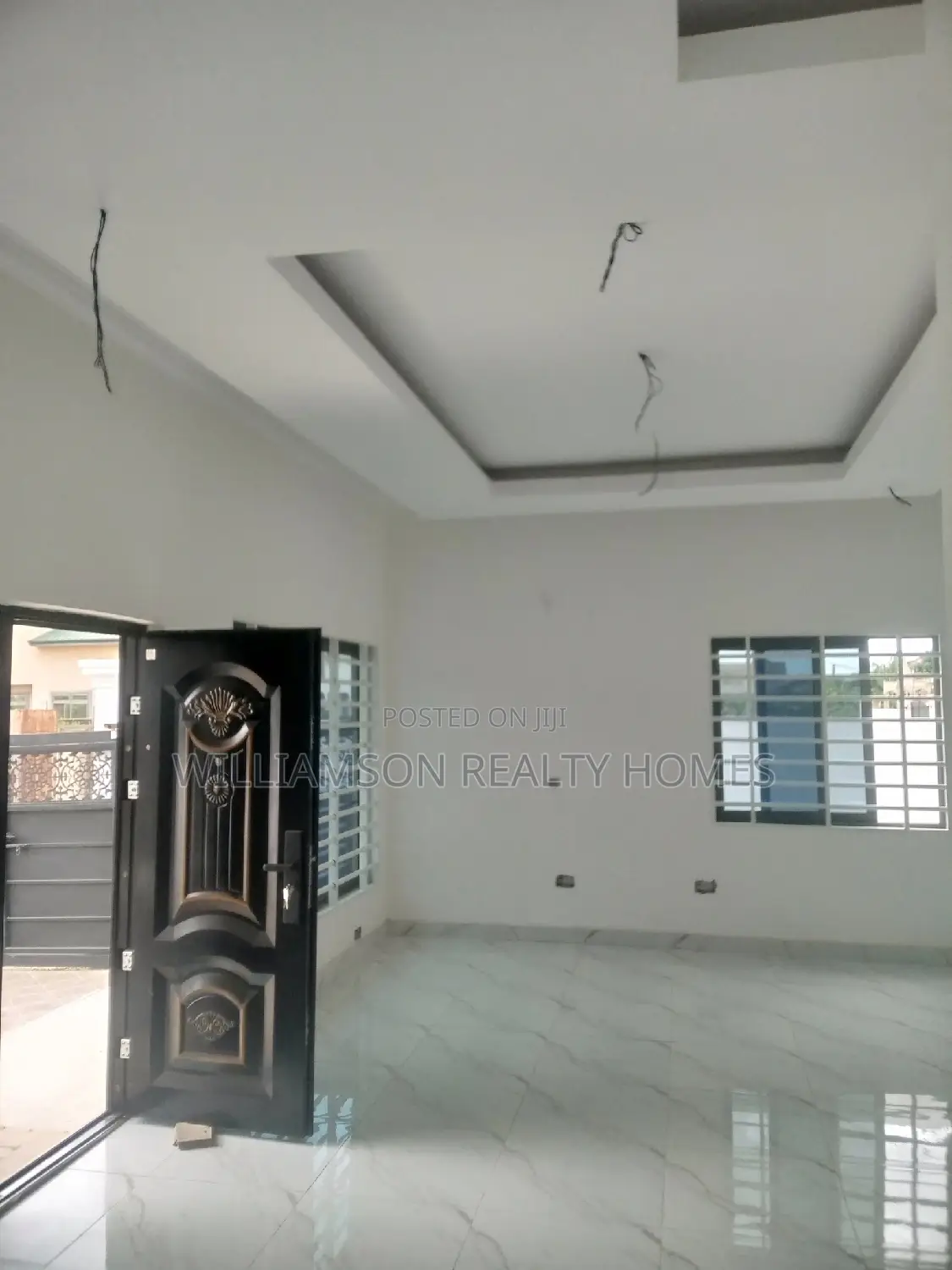 3bdrm House in Hfc Estate, Spintex for sale