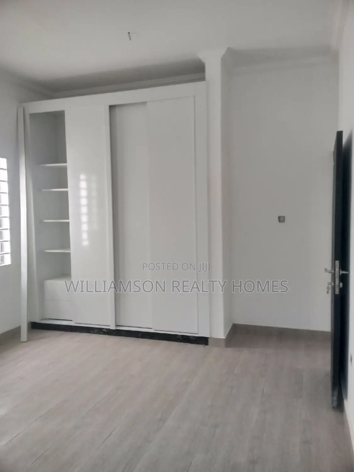 3bdrm House in Hfc Estate, Spintex for sale