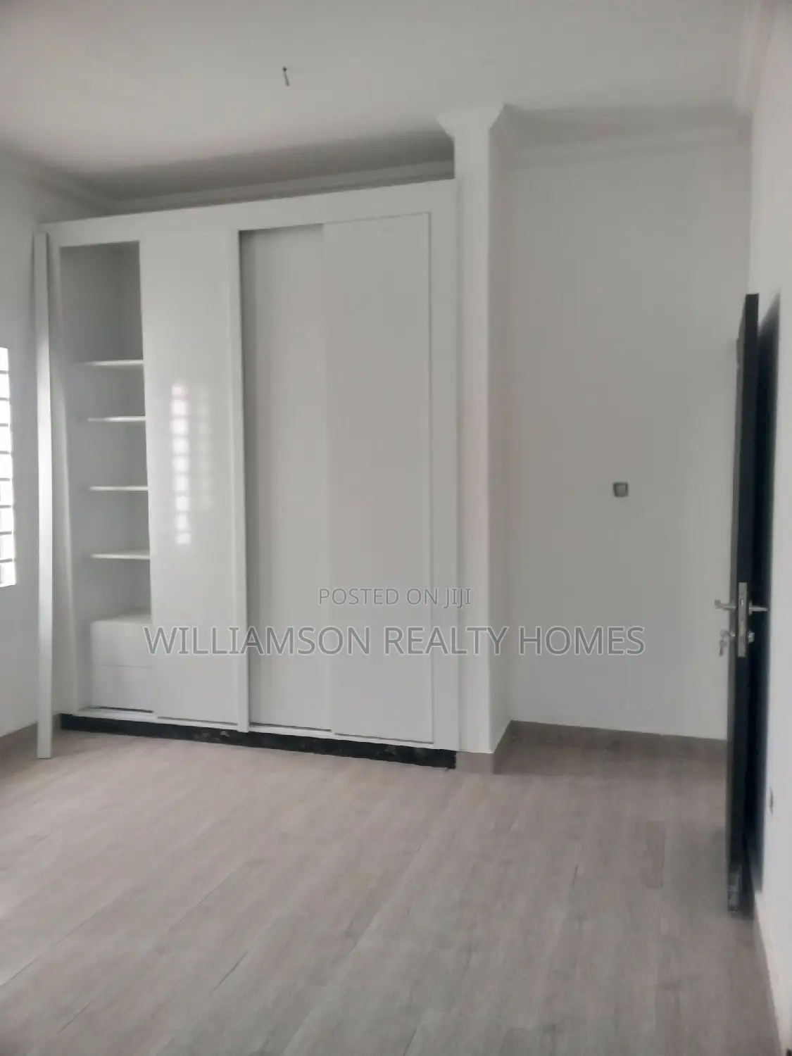 3bdrm House in Hfc Estate, Spintex for sale