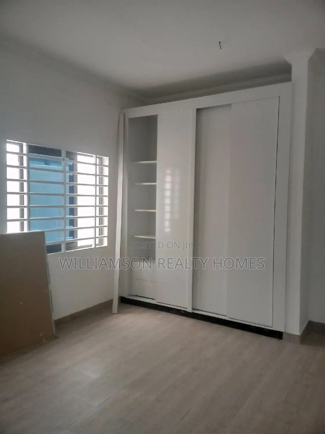 3bdrm House in Hfc Estate, Spintex for sale