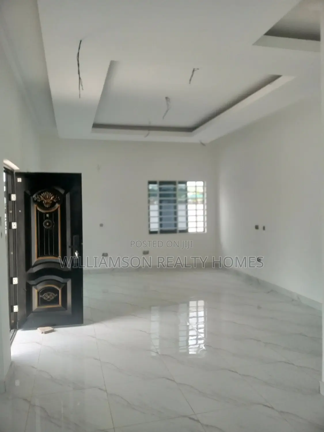 3bdrm House in Hfc Estate, Spintex for sale