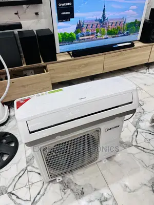 Easy to Install Split R410 Gas 1.5hp Daytek AC