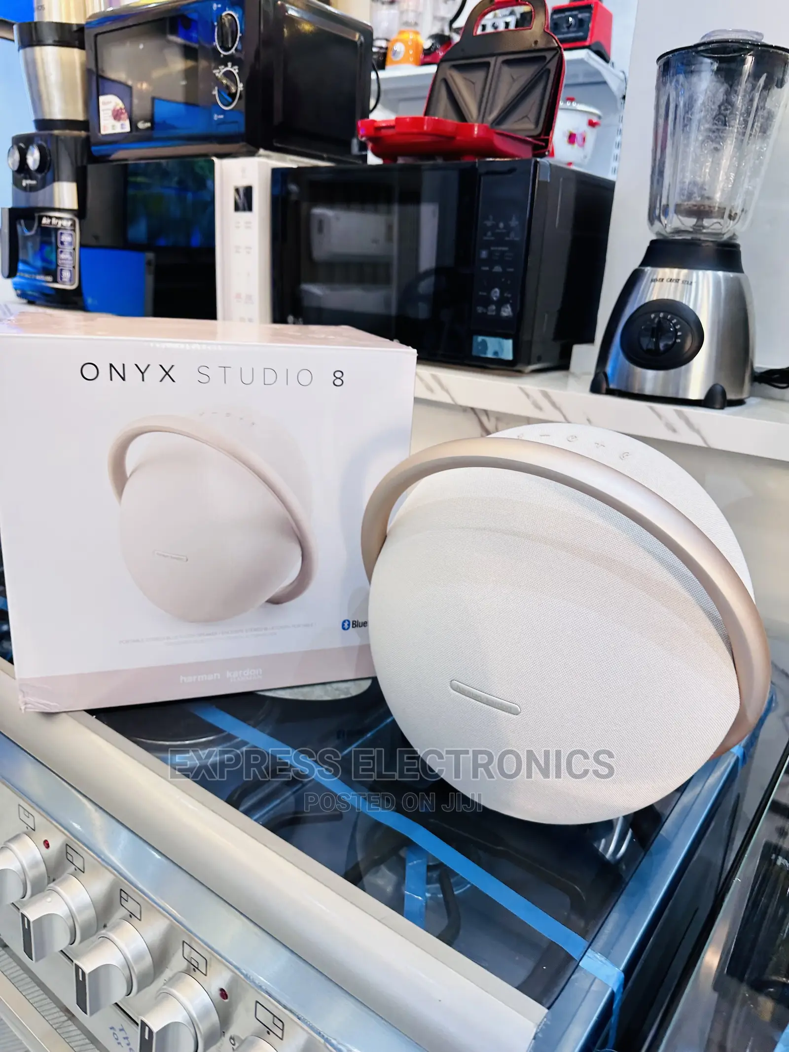 Connect,Listen and Enjoy With Bluetooth Onyx 8 Speaker
