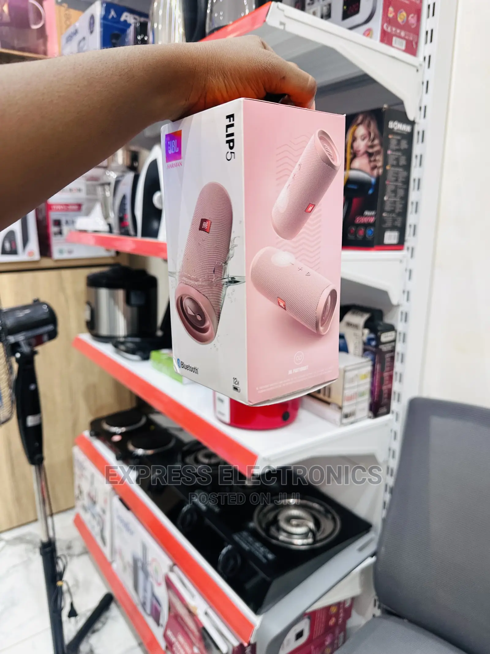Connect,Listen and Enjoy With Bluetooth Speaker Flip 5