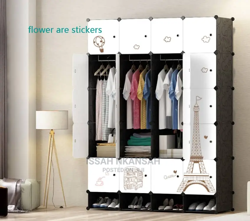 20 Cube Plastic Wardrobe