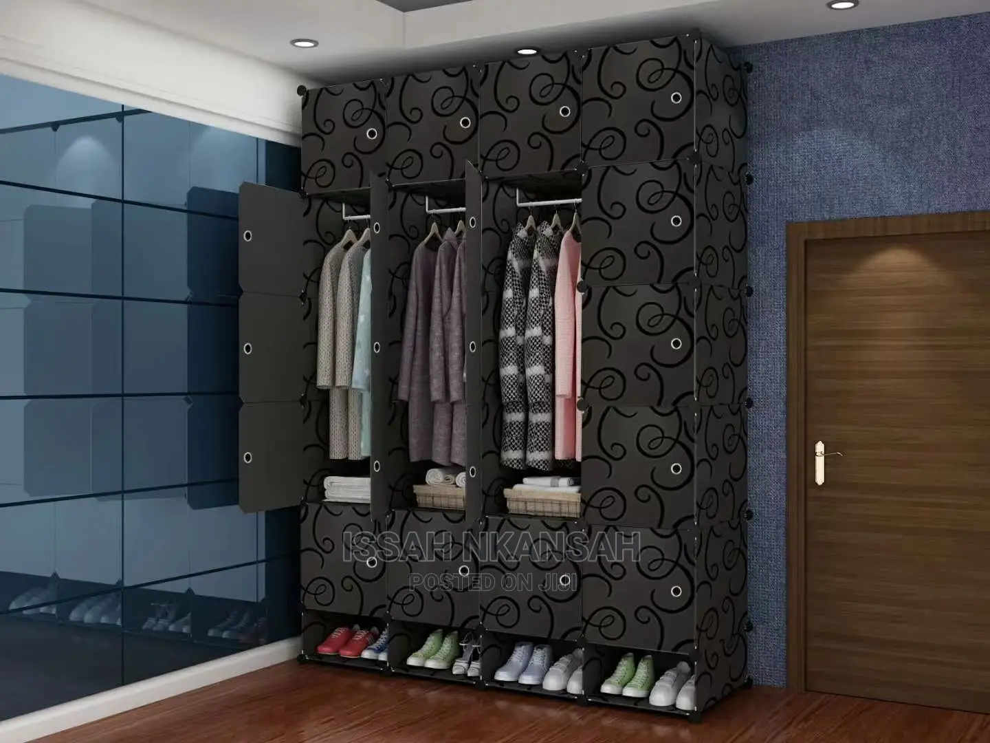 20 Cube Plastic Wardrobe