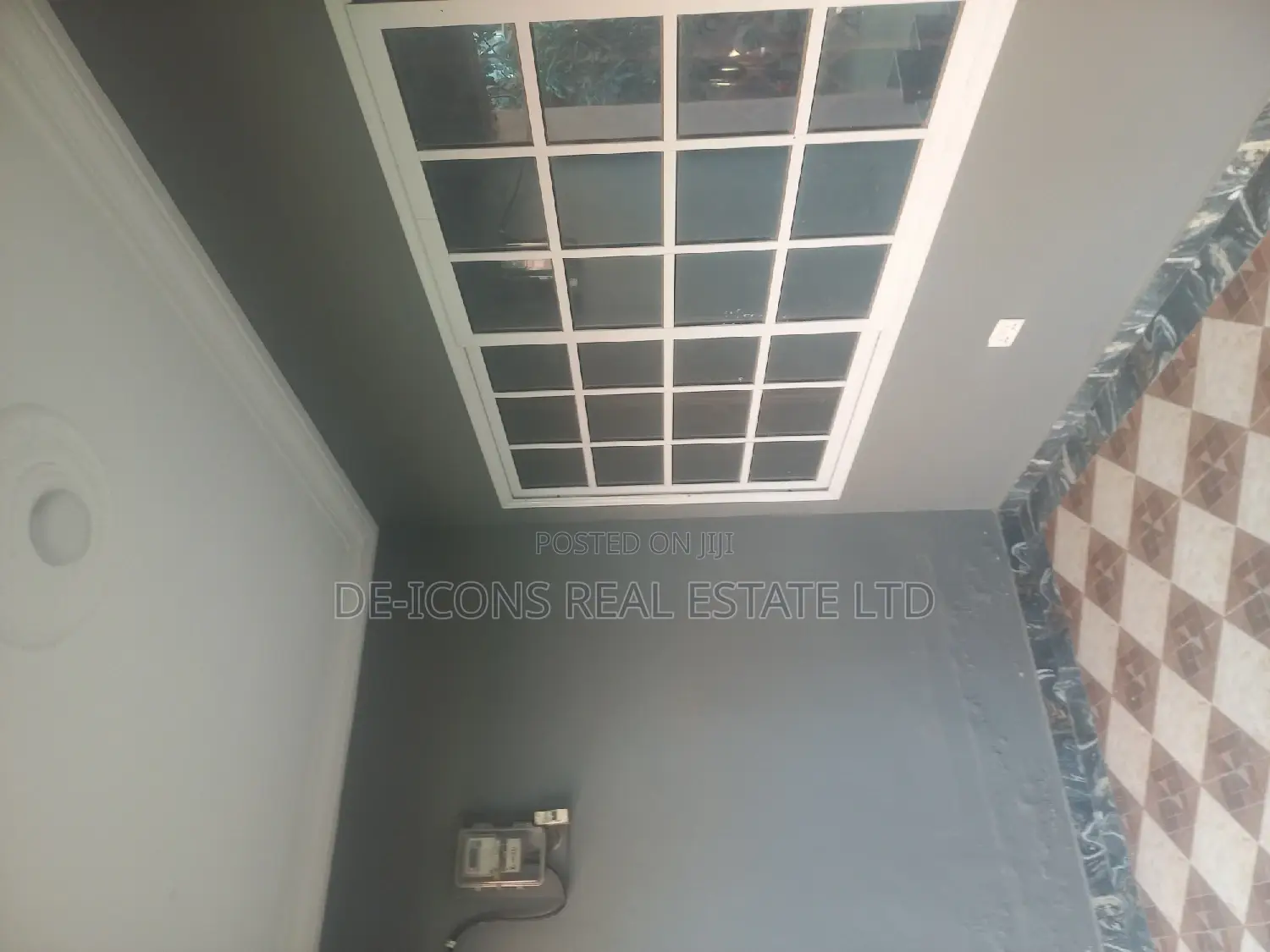 2bdrm Duplex in De-Icons Real Estate, Kasoa for rent