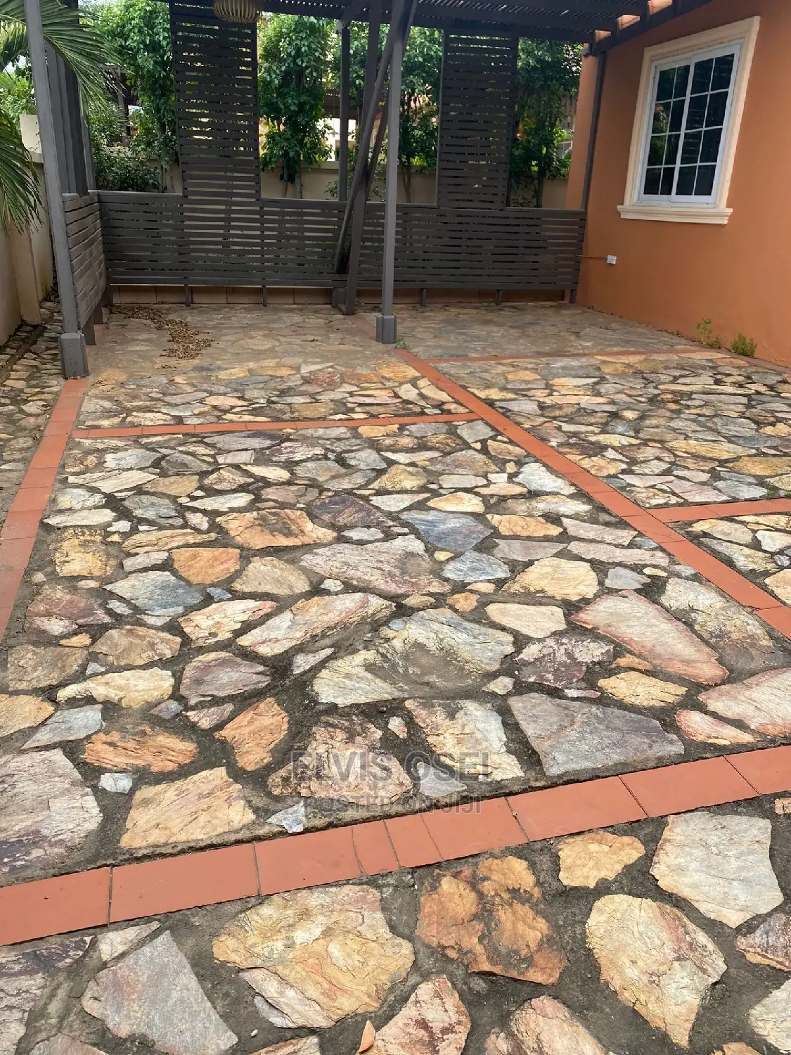 3bdrm Townhouse / Terrace in Golf Hills, Achimota for rent