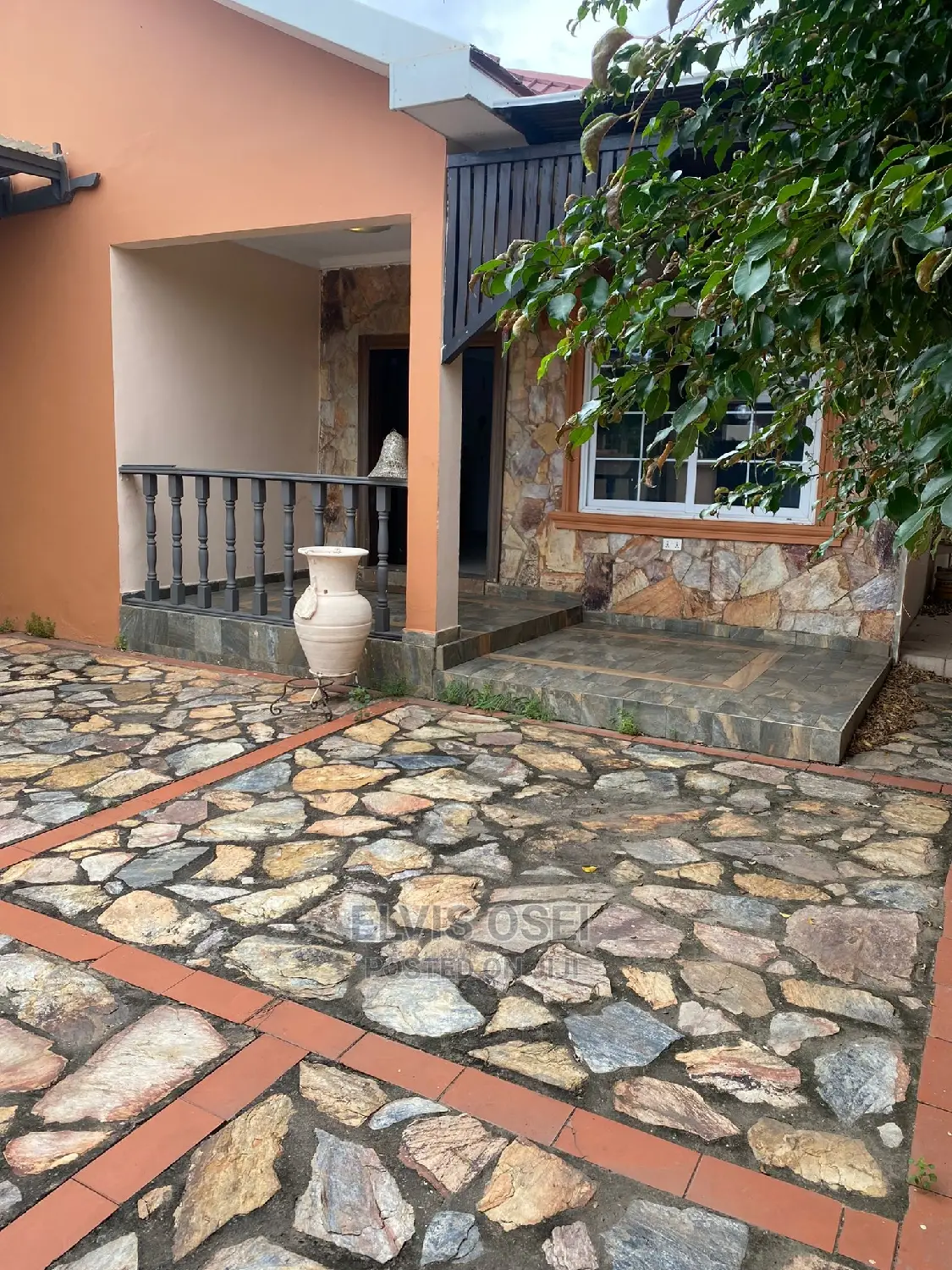 3bdrm Townhouse / Terrace in Golf Hills, Achimota for rent
