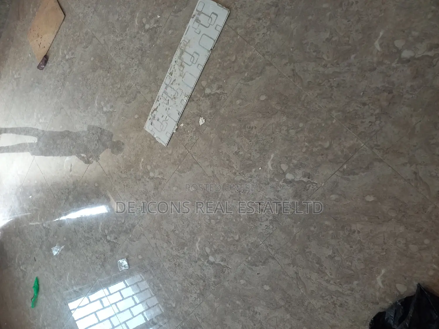 2bdrm Duplex in De-Icons Real Estate, Kasoa for rent