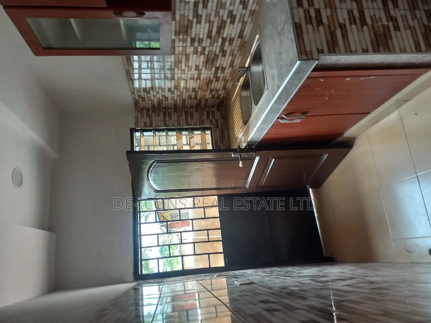 2bdrm Duplex in De-Icons Real Estate, Kasoa for rent