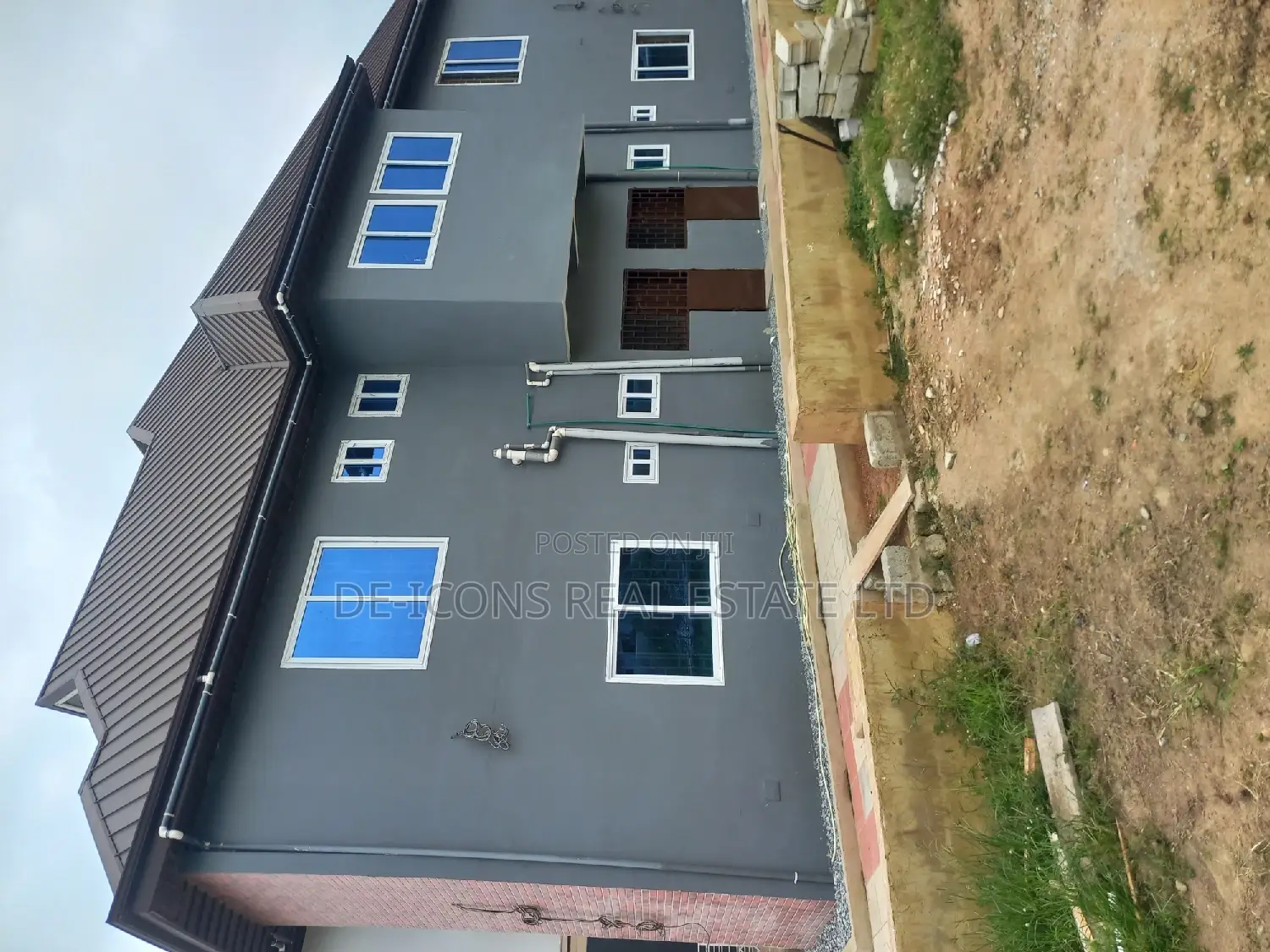 2bdrm Duplex in De-Icons Real Estate, Kasoa for rent