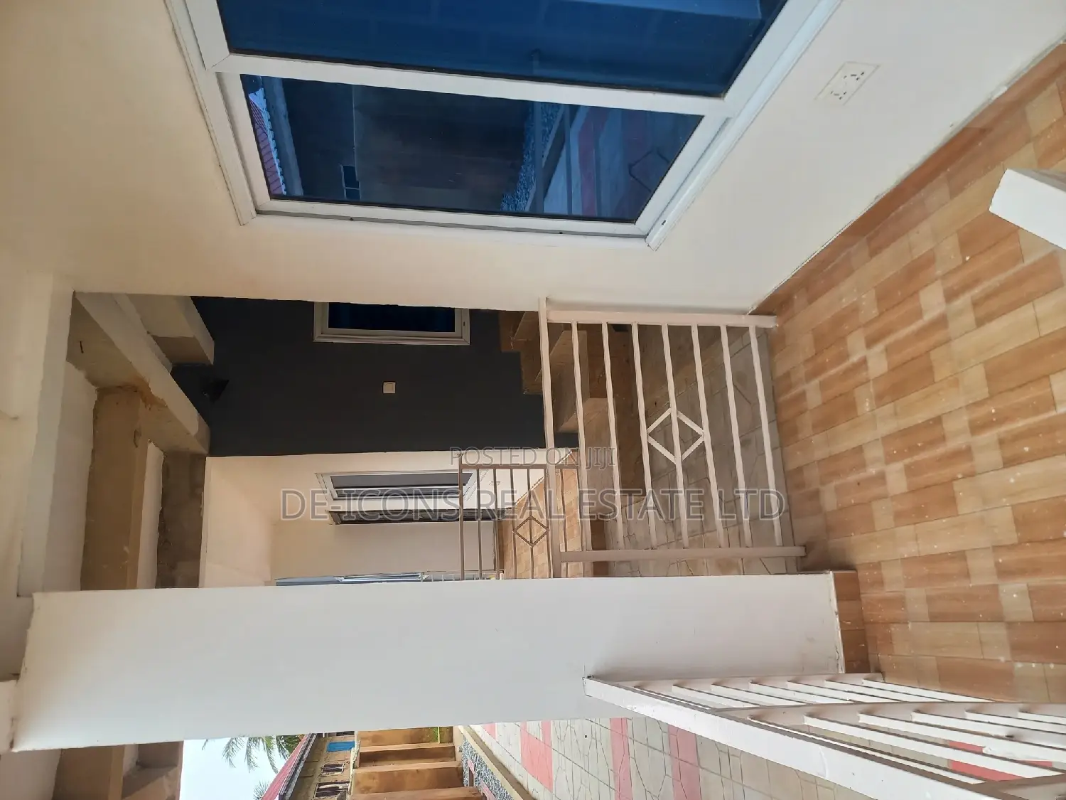 2bdrm Duplex in De-Icons Real Estate, Kasoa for rent