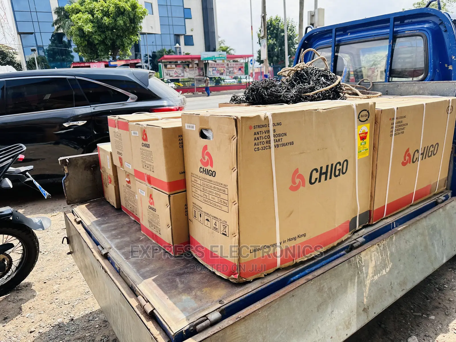 Embrace the Chill Chigo Split R410 Gas 1.5hp AC White